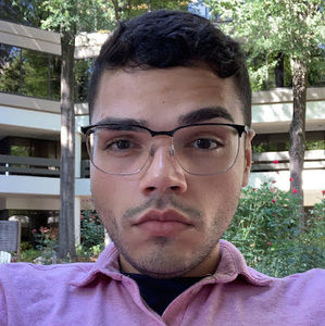 Meet your Posher, Augusto